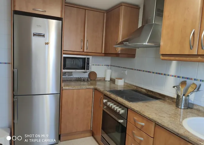 Apartamento Con Terraza, Vistas Al Mar Y Piscina